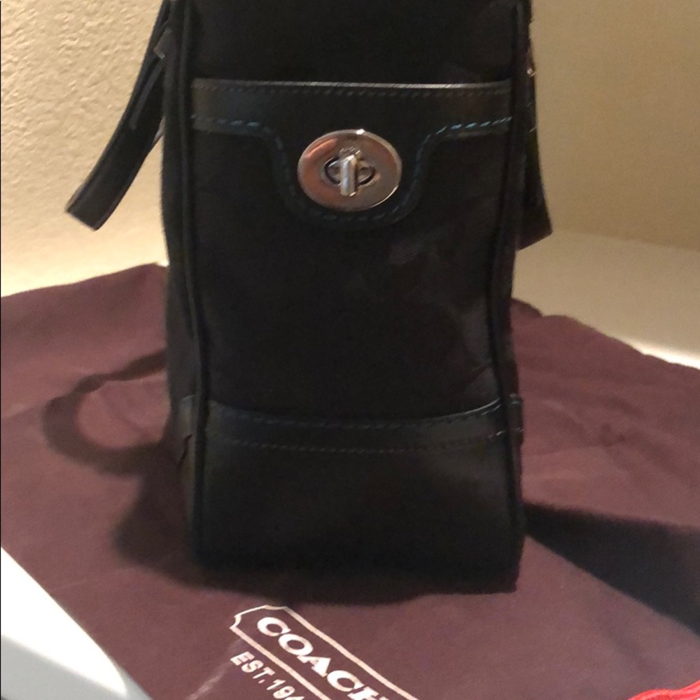 Coach Handbag - Picture 6 of 9